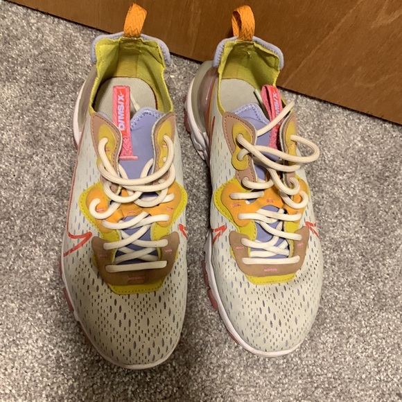 Nike Athletic Shoes - Picture 2 of 5